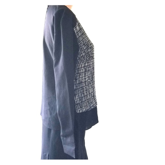 Ann Taylor Long Sleeve top - Picture 4 of 5